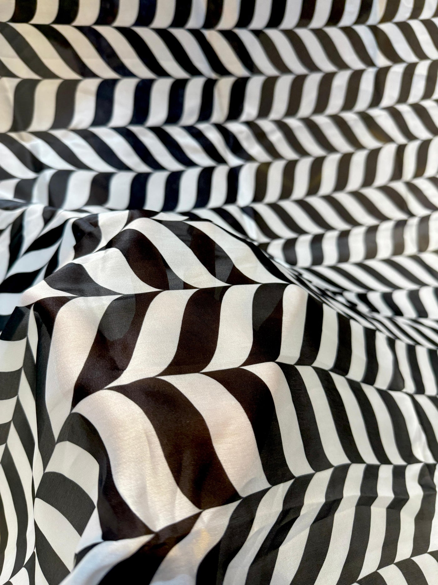 (Precut of 1 Meter) Satin Georgette Print Black White Pattern Geometric 44 Inch width