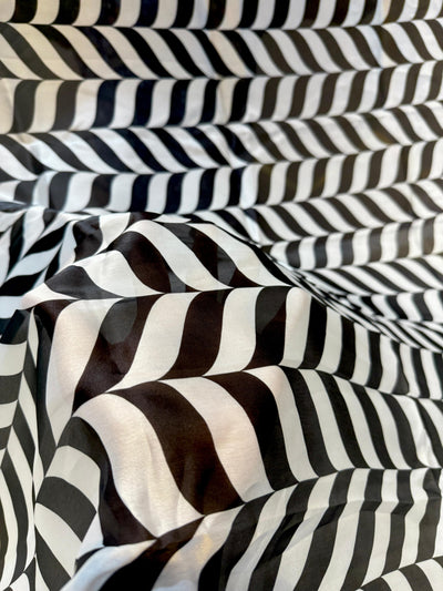 (Precut of 1 Meter) Satin Georgette Print Black White Pattern Geometric 44 Inch width