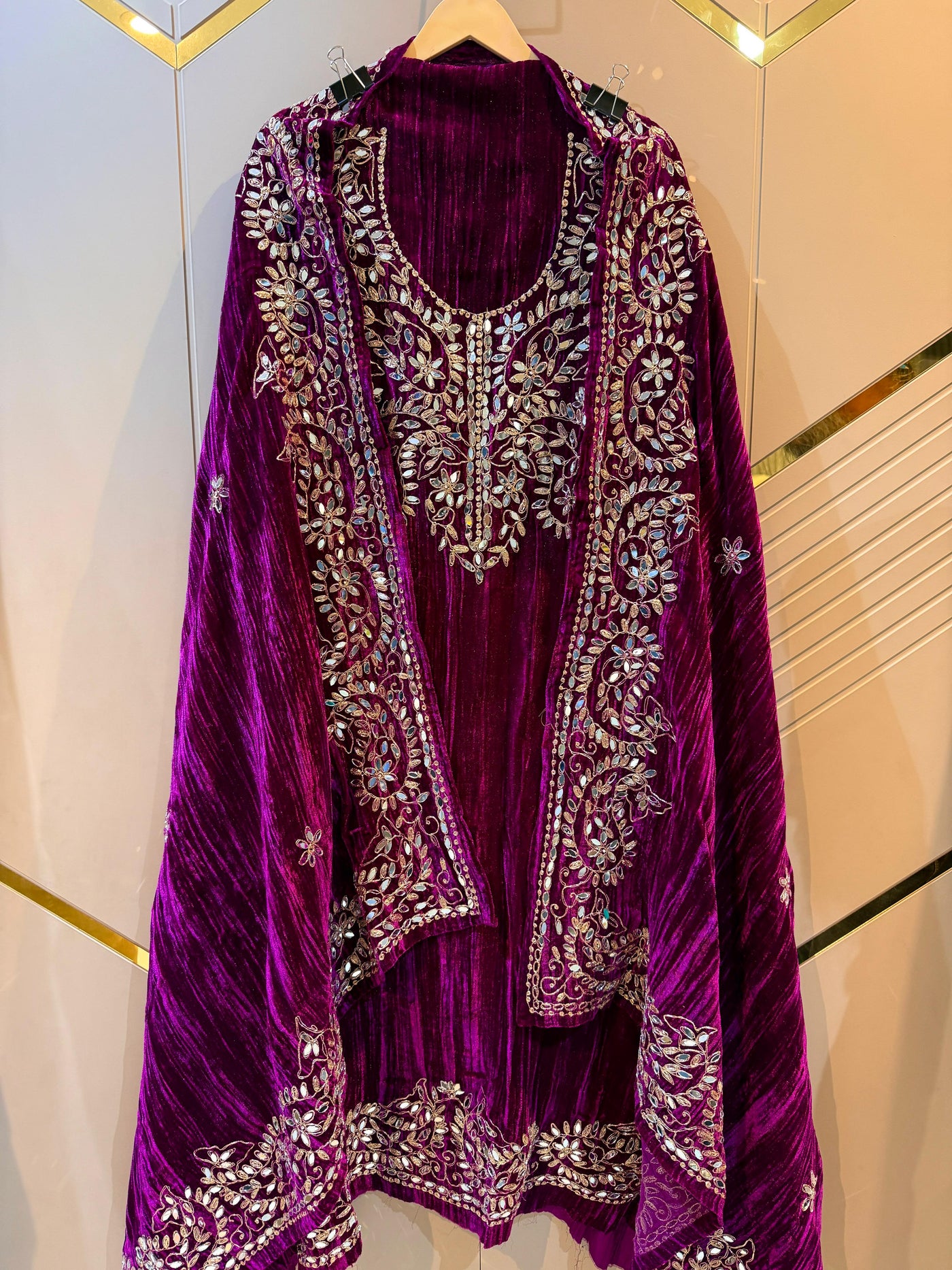 Rani Purple Crush Velvet Handwork Suit Set
