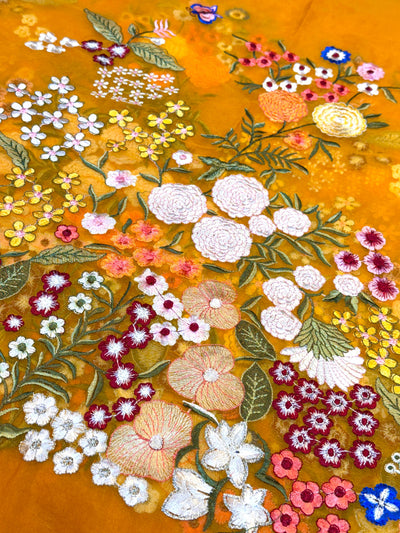 Kiara Organza Thread and Zari Embroidery With Daaman Design