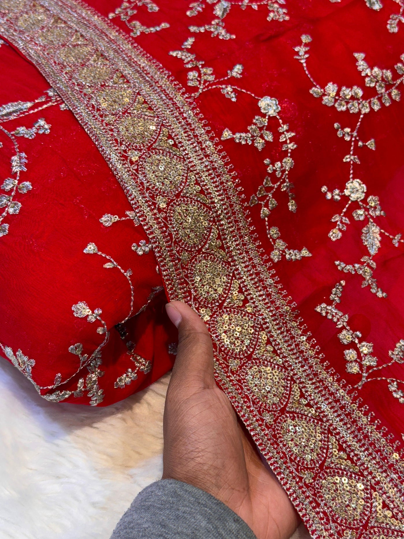 Red Sabhya Pure Organza Suit Set (2.50 Meter Shirt and One Organza Dupatta and 2.50 Meter Crape Bottom )