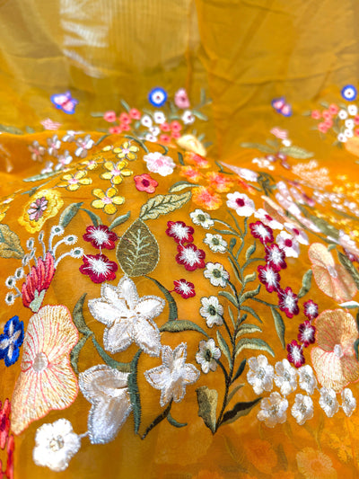 Kiara Organza Thread and Zari Embroidery With Daaman Design