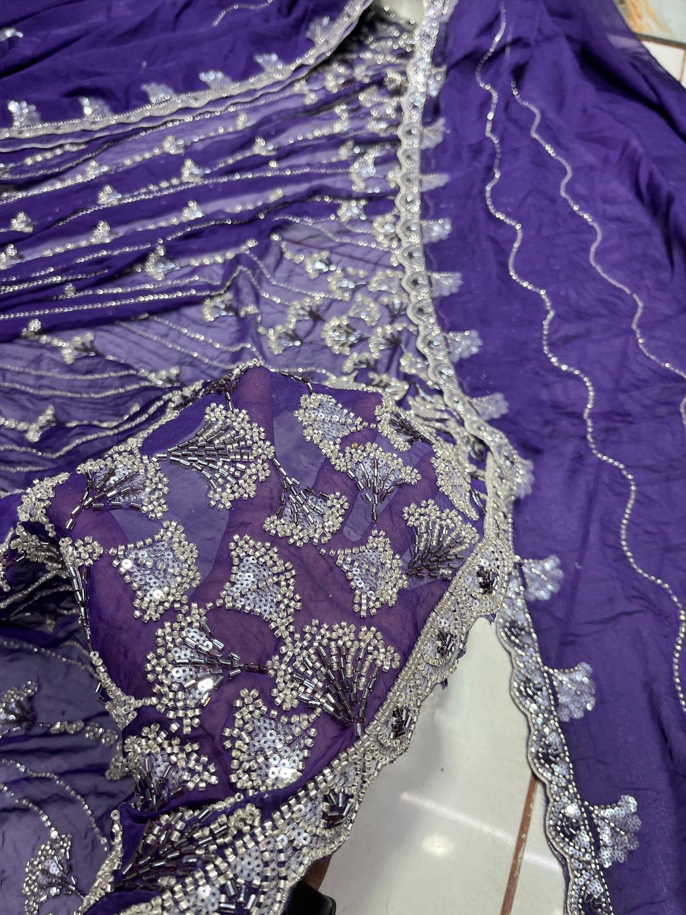 (Mix and Match )Chiffon Georgette  Embroidery  54 inch width / Chiffon-Georgette  Dupatta With Two side borders  37 inch width