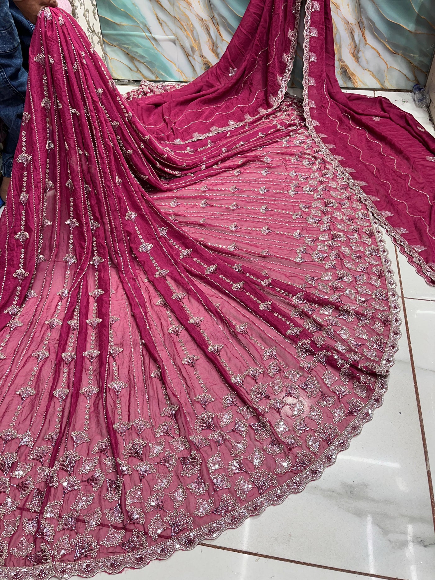 (Mix and Match )Chiffon Georgette  Embroidery  54 inch width / Chiffon-Georgette  Dupatta With Two side borders  37 inch width