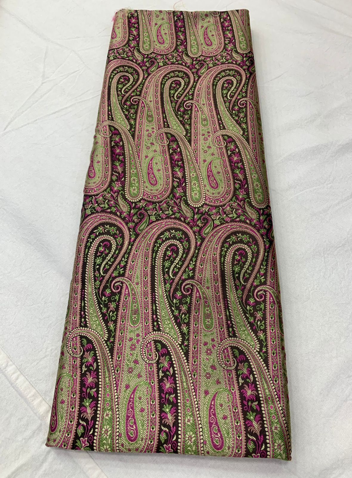 Pure Banarasi Jamavar Silk (Cut length 2.50 meter ) 44 inch width