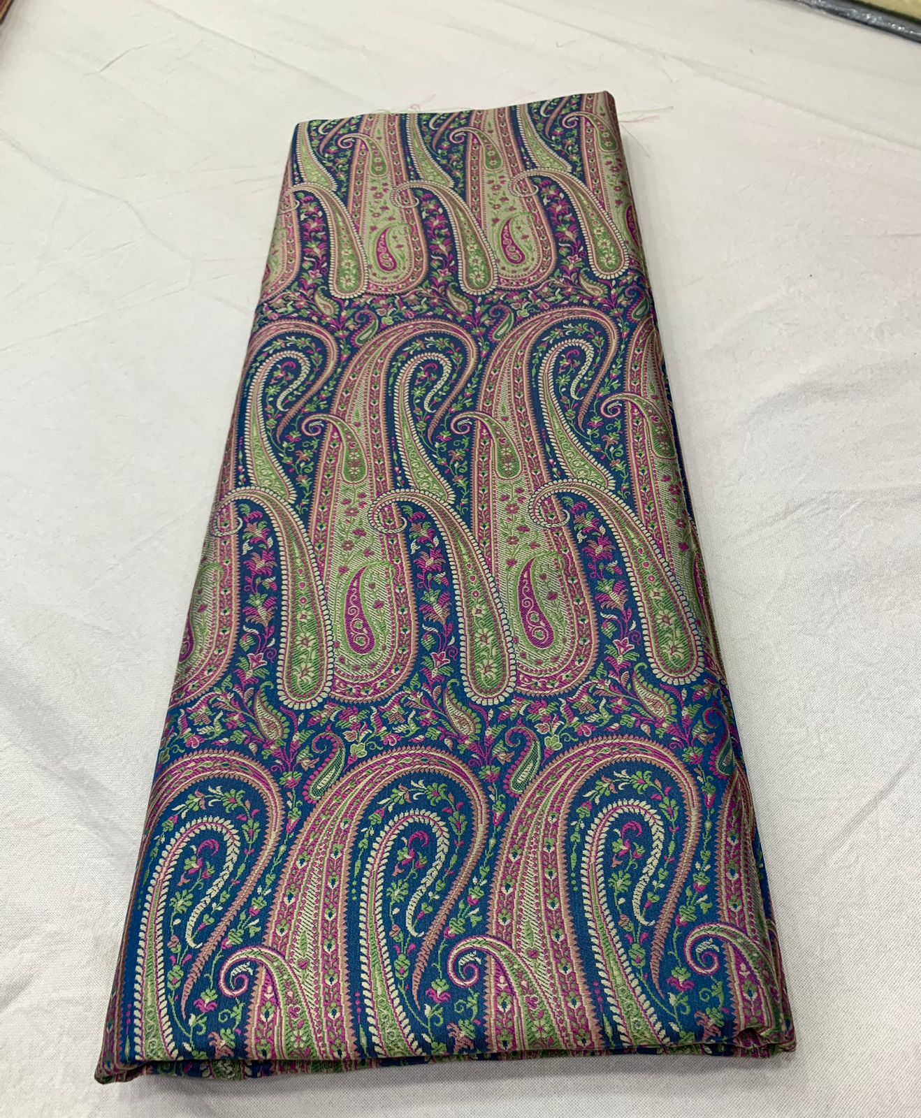 Pure Banarasi Jamavar Silk (Cut length 2.50 meter ) 44 inch width