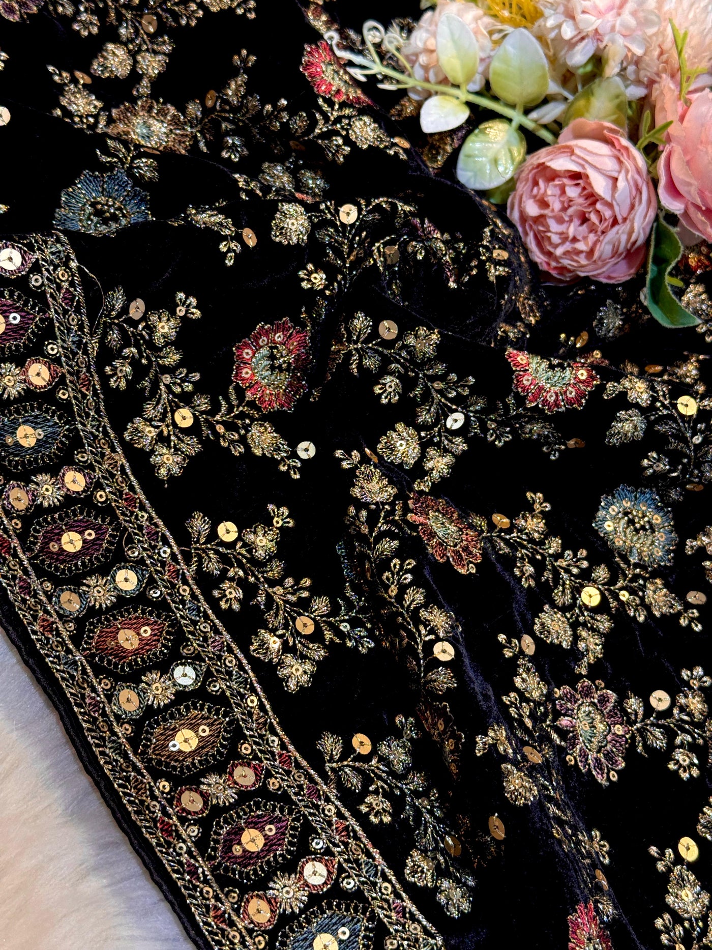 Husn Black Pure Velvet Limited Edition Dupatta With Embroidery 2.40 meter length