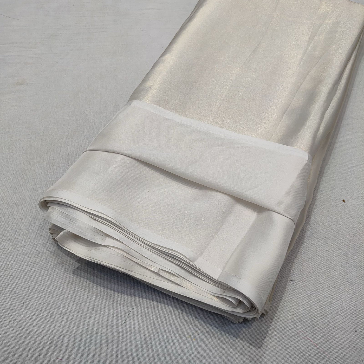 (Wholesale Pack of 20 meter) Superflowy Satin Georgette Shimmer Foil 44 inch width