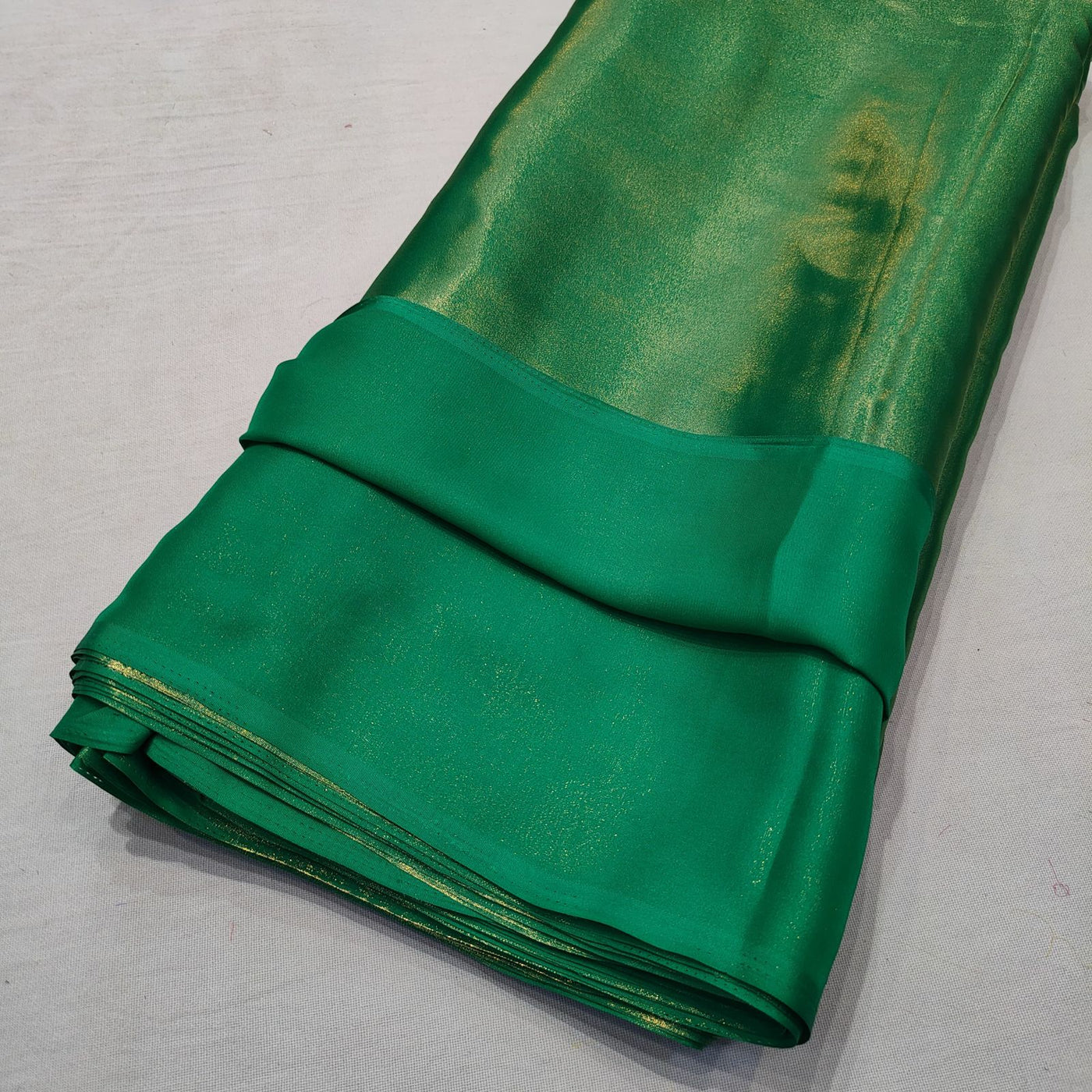 (Wholesale Pack of 20 meter) Superflowy Satin Georgette Shimmer Foil 44 inch width