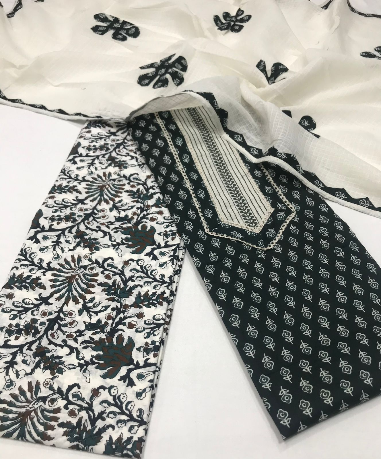 Very Beautiful Unstitched cotton Suits