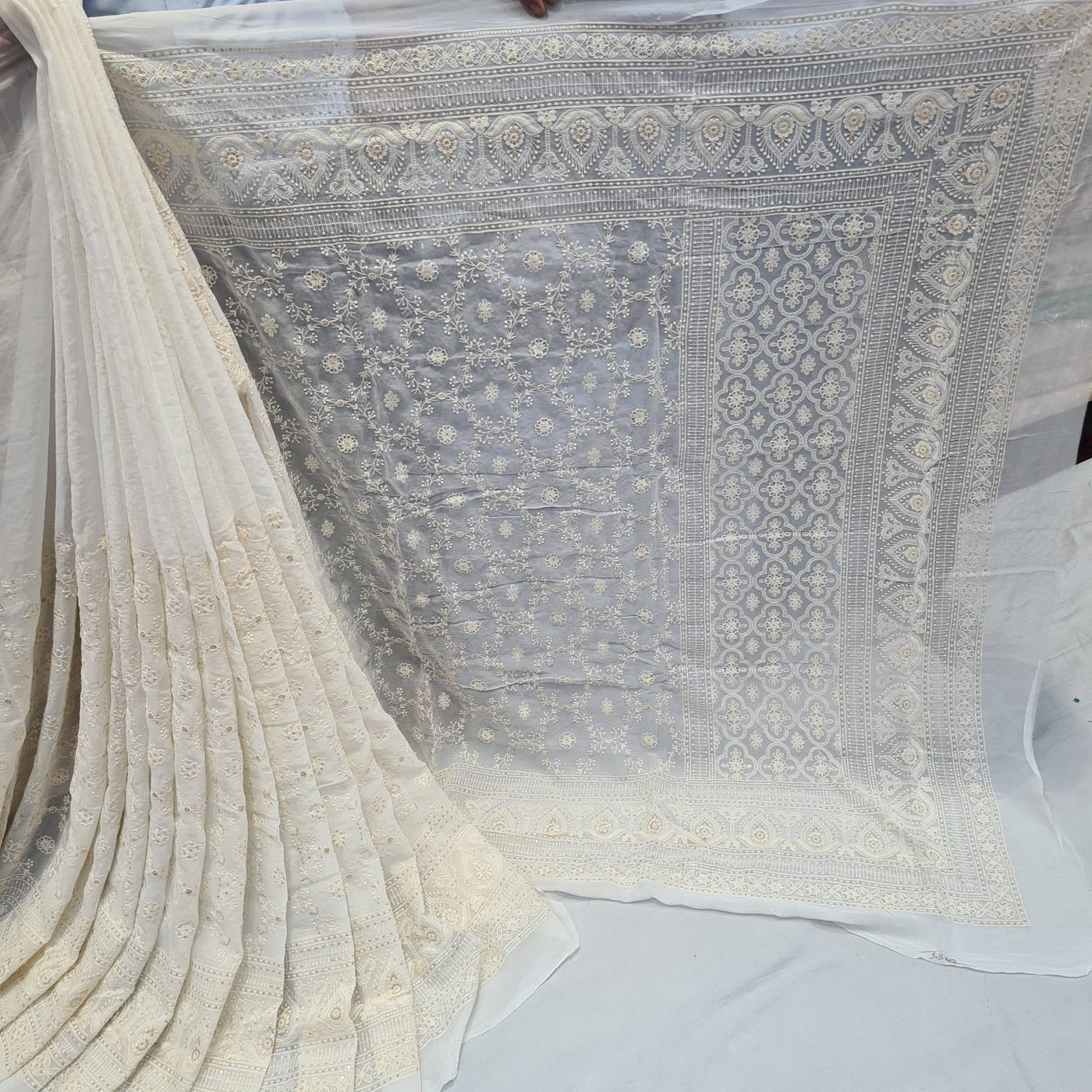 Zia Pure Georgette Chikankari Saree Dyeable (5.60 meter length)