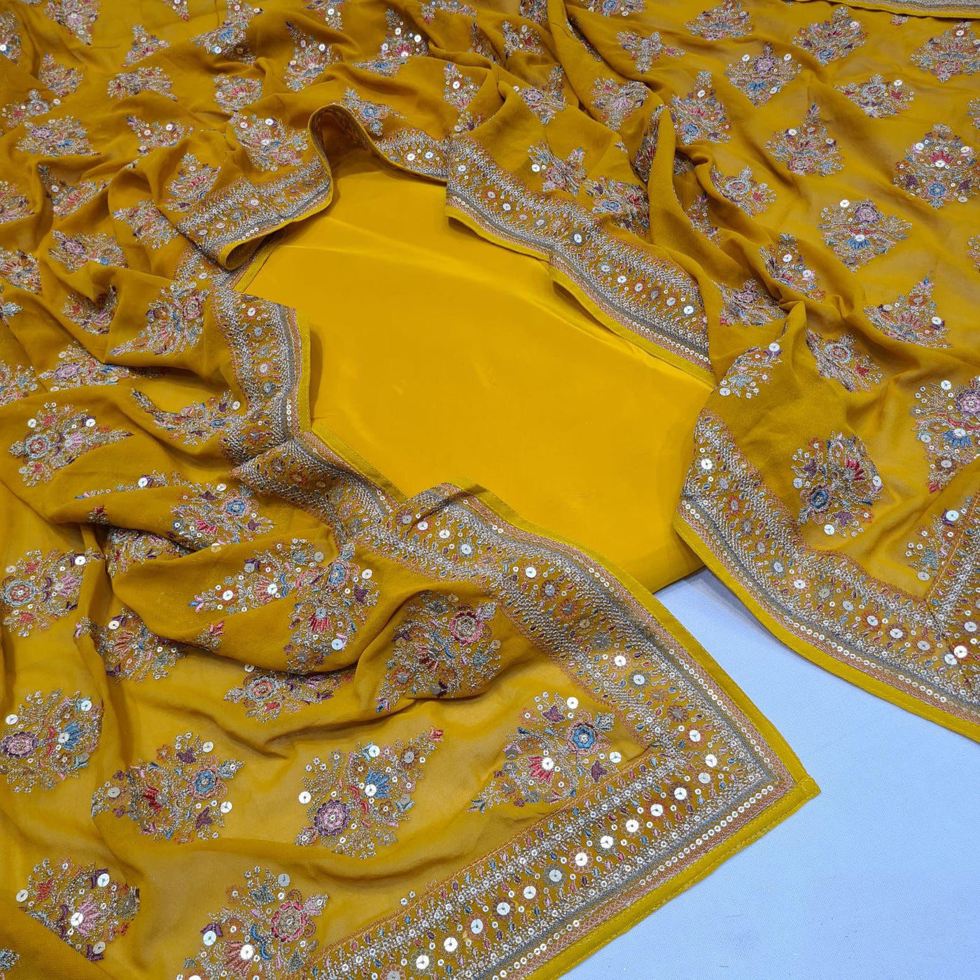 Combination Suit Sets of Georgette  Premium Kashmiri Dupatta And Plain crape Suit