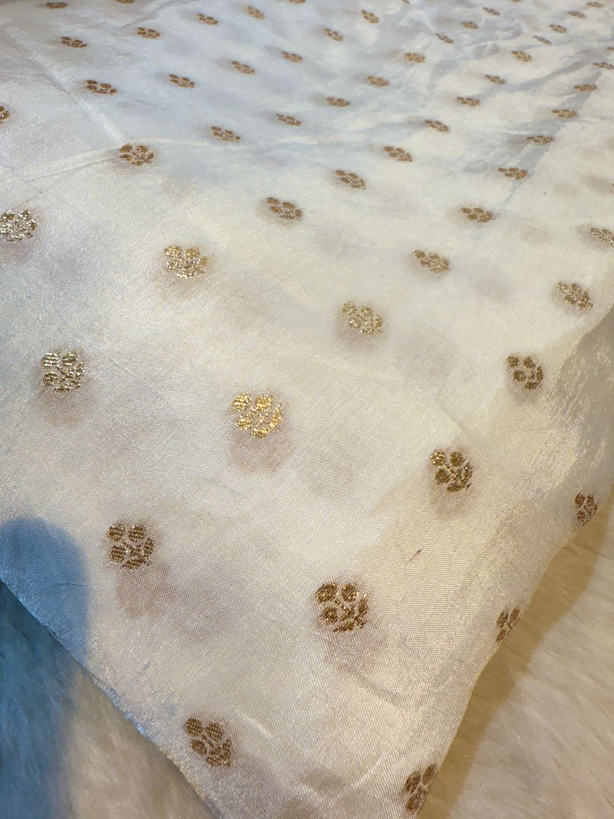Dyeable Pure Viscose Silk Jacquard 44 inch width (Booti Pattern)