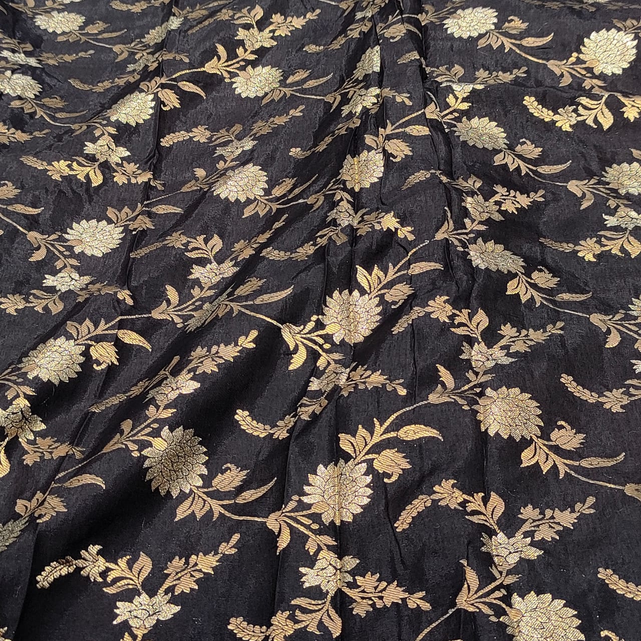 Dola silk jacquard